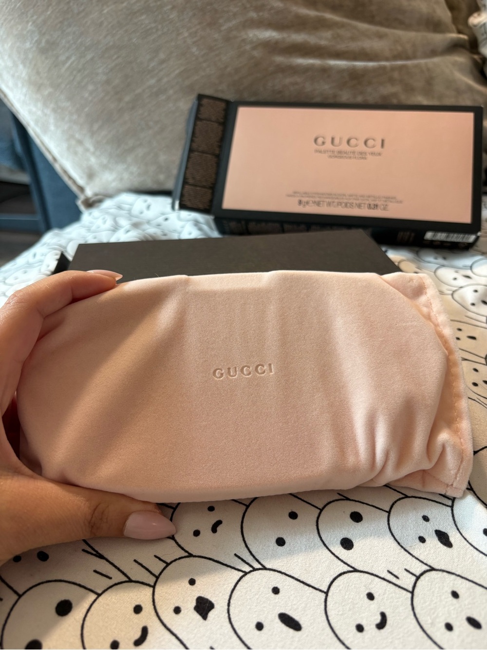 Gucci LIMITED EDITION eyeshadow palette - NEVER USED! - Picture 4 of 9